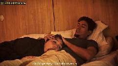 Não consigo parar de me tocar e tive que colocar meu pênis na boca da minha meia-irmã (quase fomos pegos)