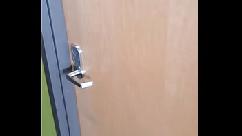 Cama de bronzeamento na academia